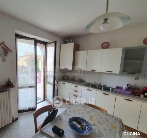 Appartamento in residenziale in Via Chiapponi Rocco 10