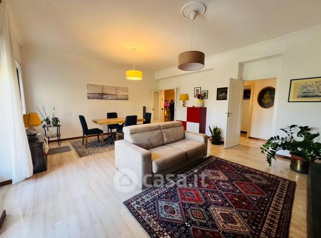 Appartamento in residenziale in Via Vito Bering 4