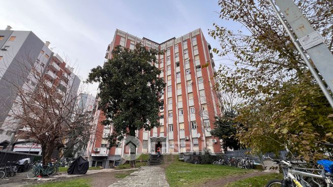 Appartamento in residenziale in Via Francesco Cavezzali 11