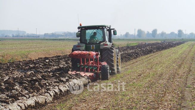 Terreno agricolo in commerciale in Via Cavinello Ovest
