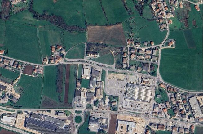 Terreno edificabile in residenziale in Via Luigi Albanese