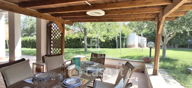 Casa bi/trifamiliare in residenziale in Via Degli Alvethna