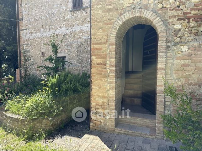 Rustico/casale in residenziale in Via Montebetti