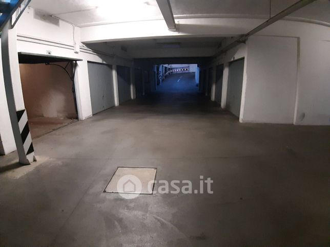 Garage/posto auto in residenziale in Piazza del Travaglio