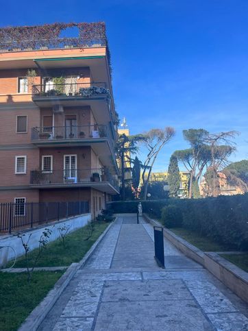 Appartamento in residenziale in Via Portuense