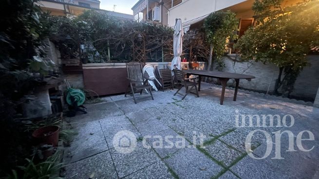 Villetta a schiera in residenziale in 
