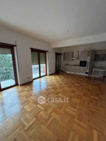 Appartamento in residenziale in Largo Dante
