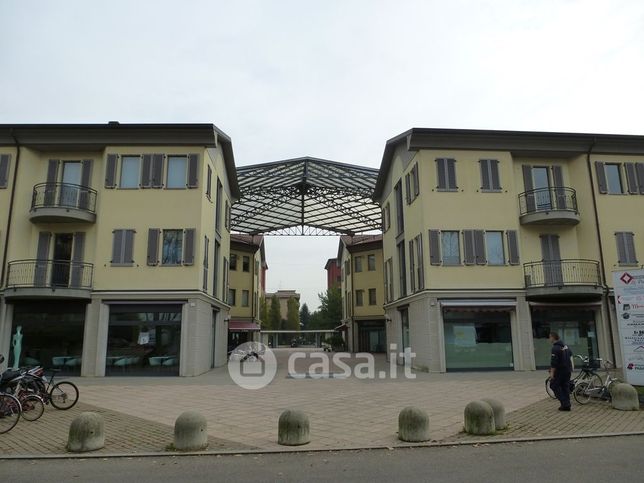 Ufficio in commerciale in Viale Rimembranze 21