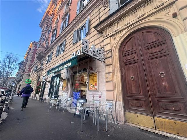 Attivitã /licenza (con o senza mura) in commerciale in Corso d'Italia