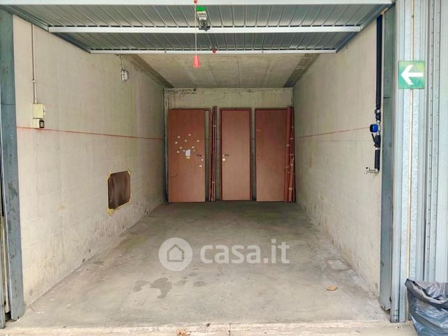 Box/posto auto in residenziale in Via Enrico Berlinguer