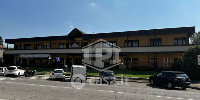 Ufficio in commerciale in Via San Donato
