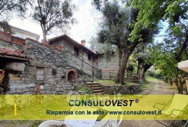 Villa in residenziale in Via Fossello 19