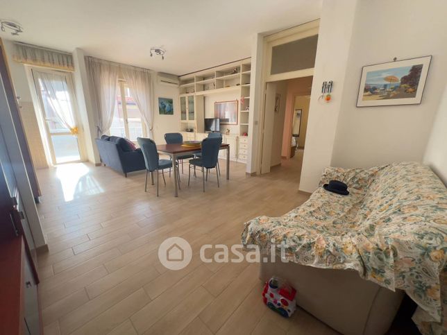 Appartamento in residenziale in Via Francesco Cilea 9