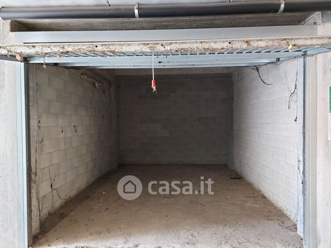 Garage/posto auto in residenziale in Via Guido Gozzano 2