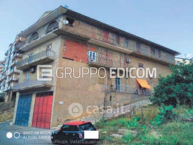 Box/posto auto in residenziale in Via Vivirito