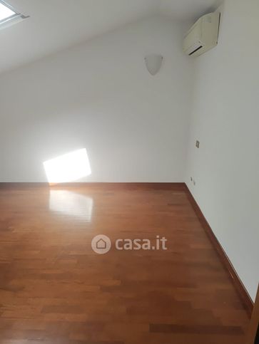 Attico/mansarda in residenziale in Vicolo di Casal Selce