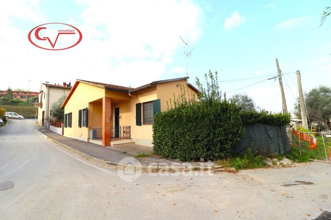 Casa indipendente in residenziale in Via Fiorentina