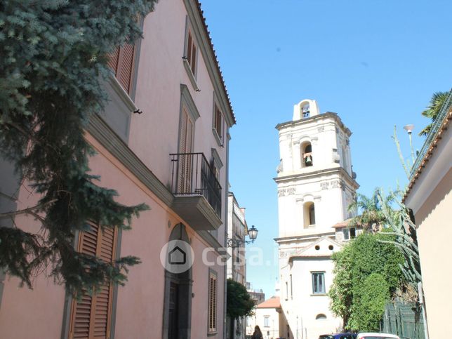 Ufficio in commerciale in Via Monsignor Bonaventura Gargiulo 13