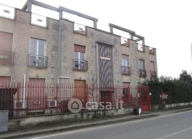 Appartamento in residenziale in Via Vanzago 3