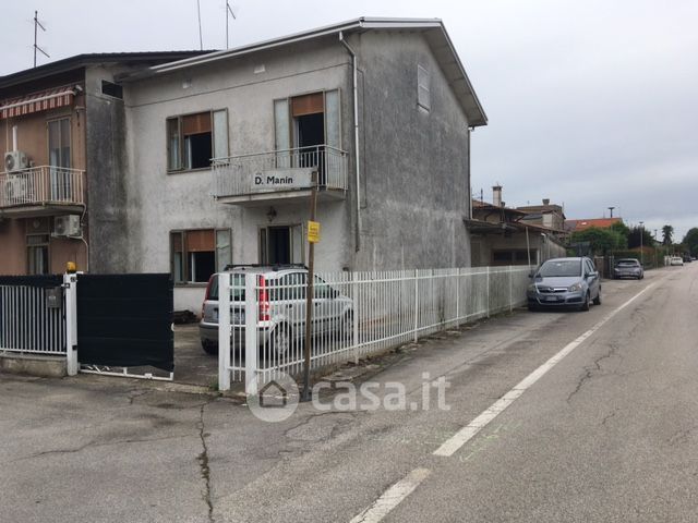 Villetta a schiera in residenziale in Via Daniele Manin