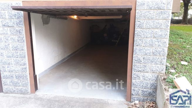 Garage/posto auto in residenziale in 