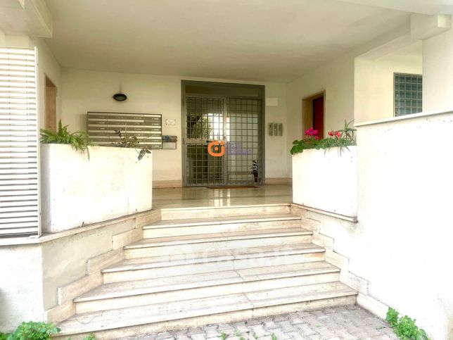 Ufficio in commerciale in Via Gaetano Butera