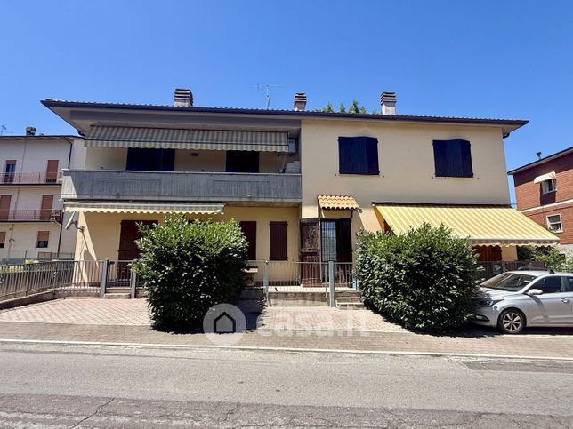 Casa indipendente in residenziale in Via Sant'Apollinare