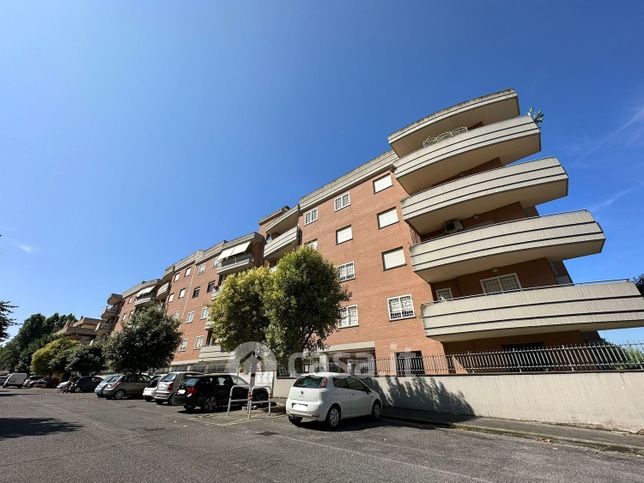 Appartamento in residenziale in Via Rodolfo Verduzio 14