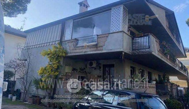 Appartamento in residenziale in Via Pinarella 580
