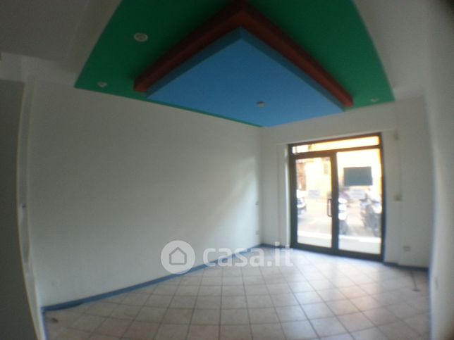 Ufficio in commerciale in Via S. Nazaro 5