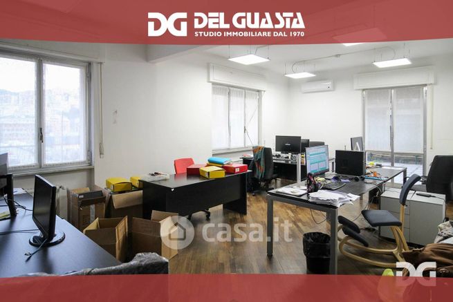 Ufficio in commerciale in Via Francesco Dassori 49