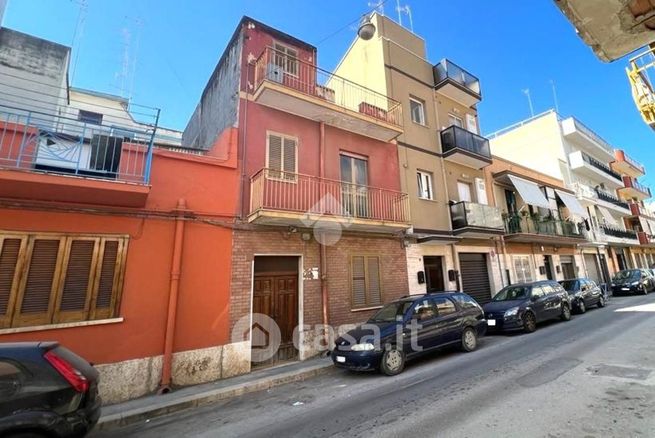 Casa indipendente in residenziale in Via Livia Casardi Bonamici