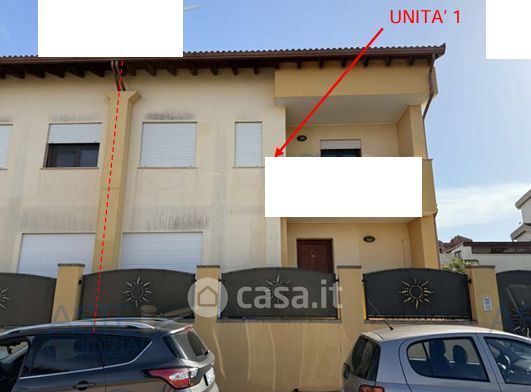 Casa bi/trifamiliare in residenziale in Via Vittorio de Sica 13 a