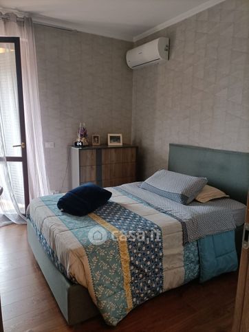 Casa bi/trifamiliare in residenziale in Via Peschiera 1