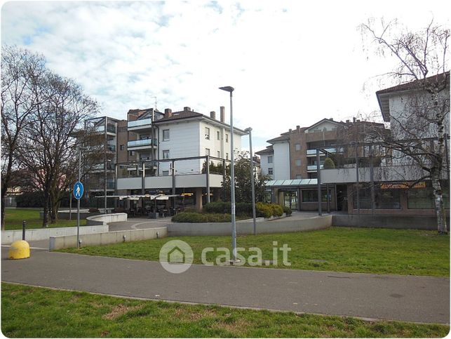 Garage/posto auto in residenziale in Via Statuto 8