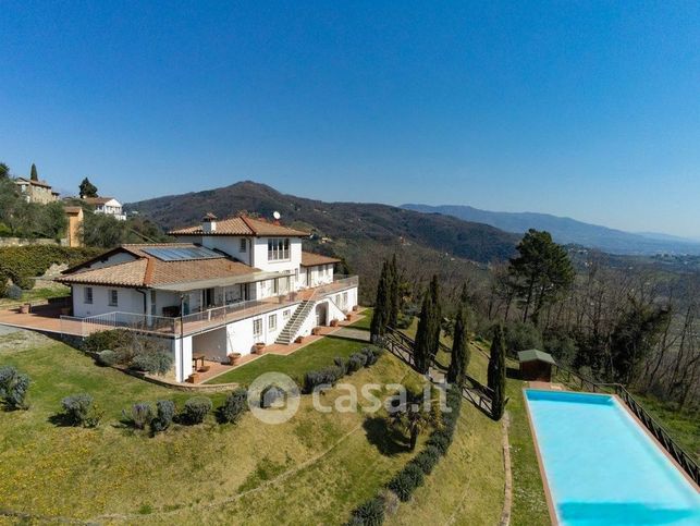 Villa in residenziale in Via di Villa Fontana 3053