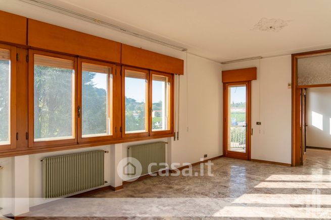 Appartamento in residenziale in Via F. San Grazioli 78
