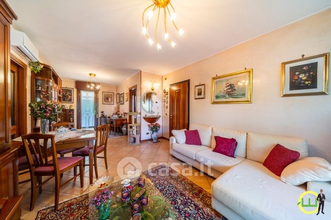 Appartamento in residenziale in Viale Bernardino da Morcote