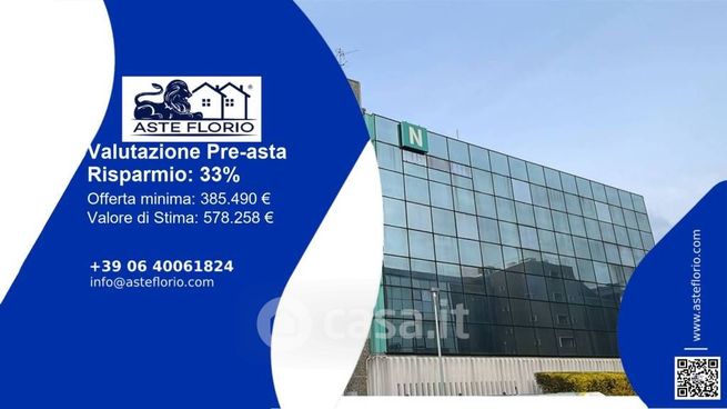 Ufficio in commerciale in Via Gran San Bernardo