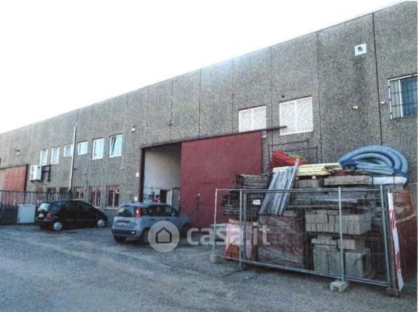 Capannone in commerciale in Via C. R. Darwin 35