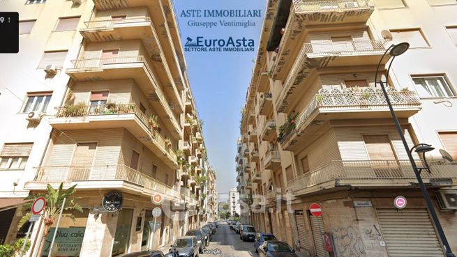 Appartamento in residenziale in Via Costantino Nigra 30