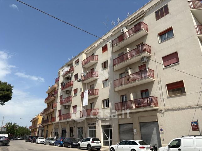 Appartamento in residenziale in Viale Trieste 12