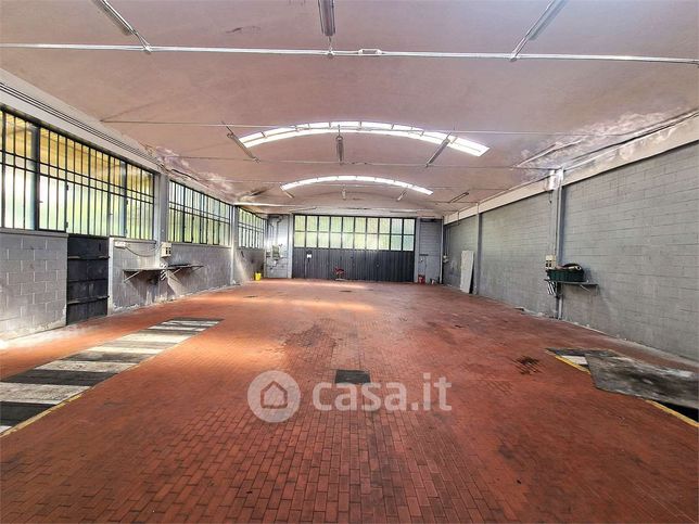 Capannone in commerciale in Via Giuseppe Galliano 1