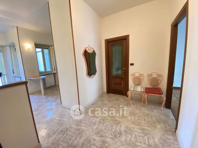 Appartamento in residenziale in Via La Loggia 39