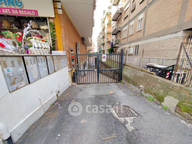Box/posto auto in residenziale in Viale Roma 95
