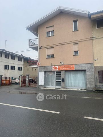 Ufficio in commerciale in Via Torino 402