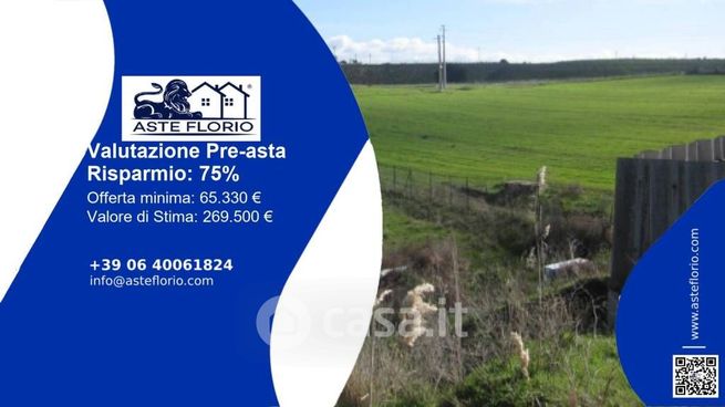 Terreno agricolo in commerciale in Strada Senza Nome
