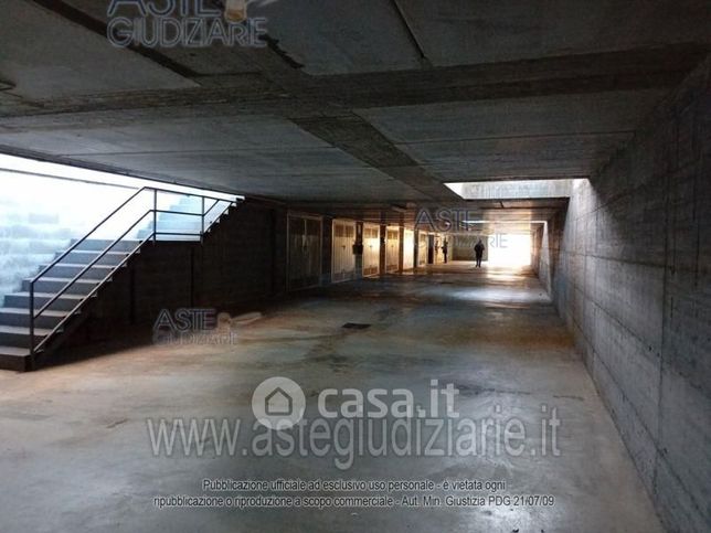 Box/posto auto in residenziale in Corso Re Arduino 86