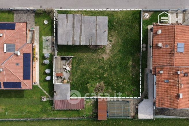 Terreno agricolo in commerciale in Via Claut 20