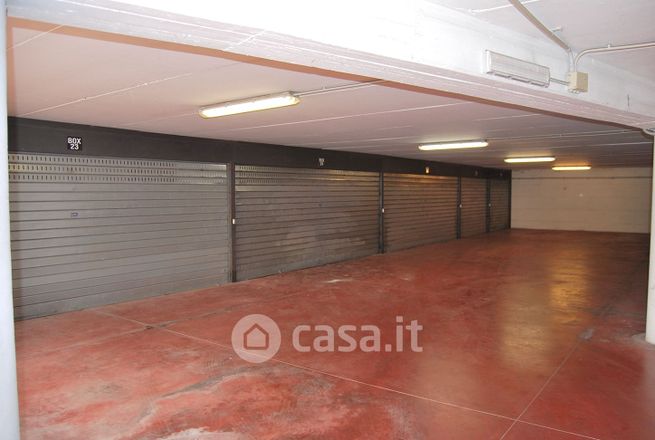 Box/posto auto in residenziale in Via Ermanno Wolf Ferrari 306